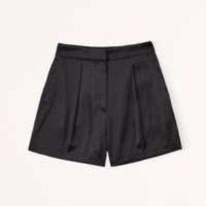 NWT Abercrombie High Rise Satin Short - Medium